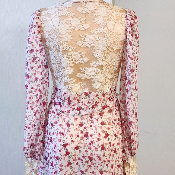 New!For Love and Lemons Lace Trim Robe - Picture 11 of 15